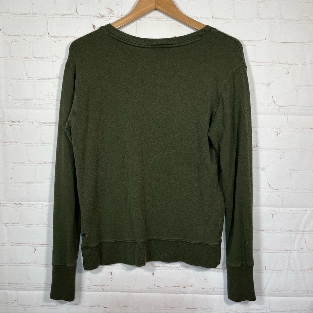 Athleta Sunrise V-Neck Sweatshirt Womens Small Green Pullover Thumbholes Soft - Picture 8 of 13